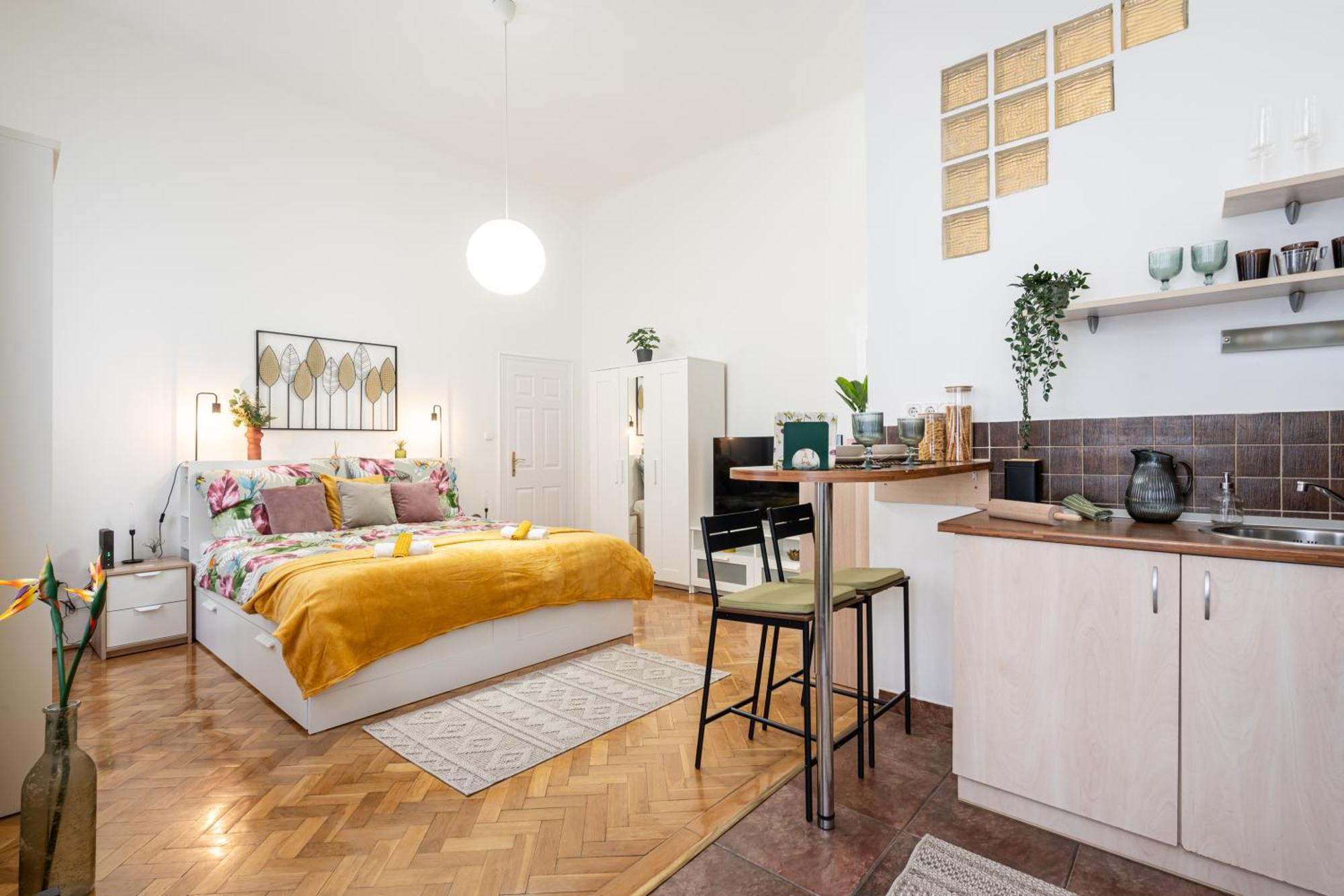 Cosmopolitan Studio - Chic Getaway In A Fancy Neighbourhood Budapest Extérieur photo